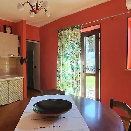 Luna Dei Carlini - Casa Rossa