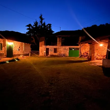 Luna Dei Carlini - Casa Rossa * Mombarcaro